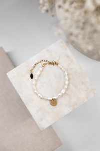 Armband Emma aus natürlichen Perlen