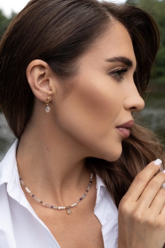 Ohrringe mit grauem Chalcedon SERENITY TEARS aus vergoldetem Silber