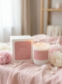 Peony Dream – Sojakerze Luméa Candle mit dem Duft von Pfingstrose und weißem Moschus
