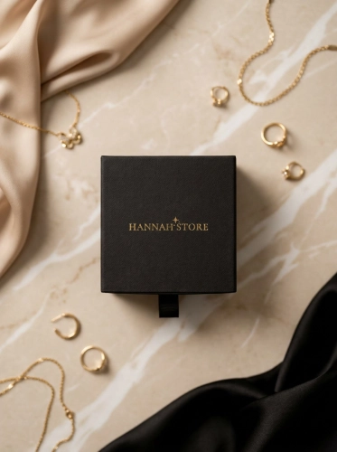Geschenkbox „Black” mit Hanna Store Logo