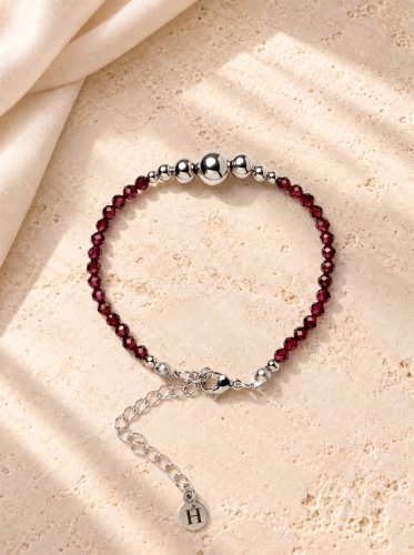 Armband Essentia Garnet and silver - Granat