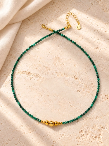Halskette Essentia Malachite and gold – Malachit